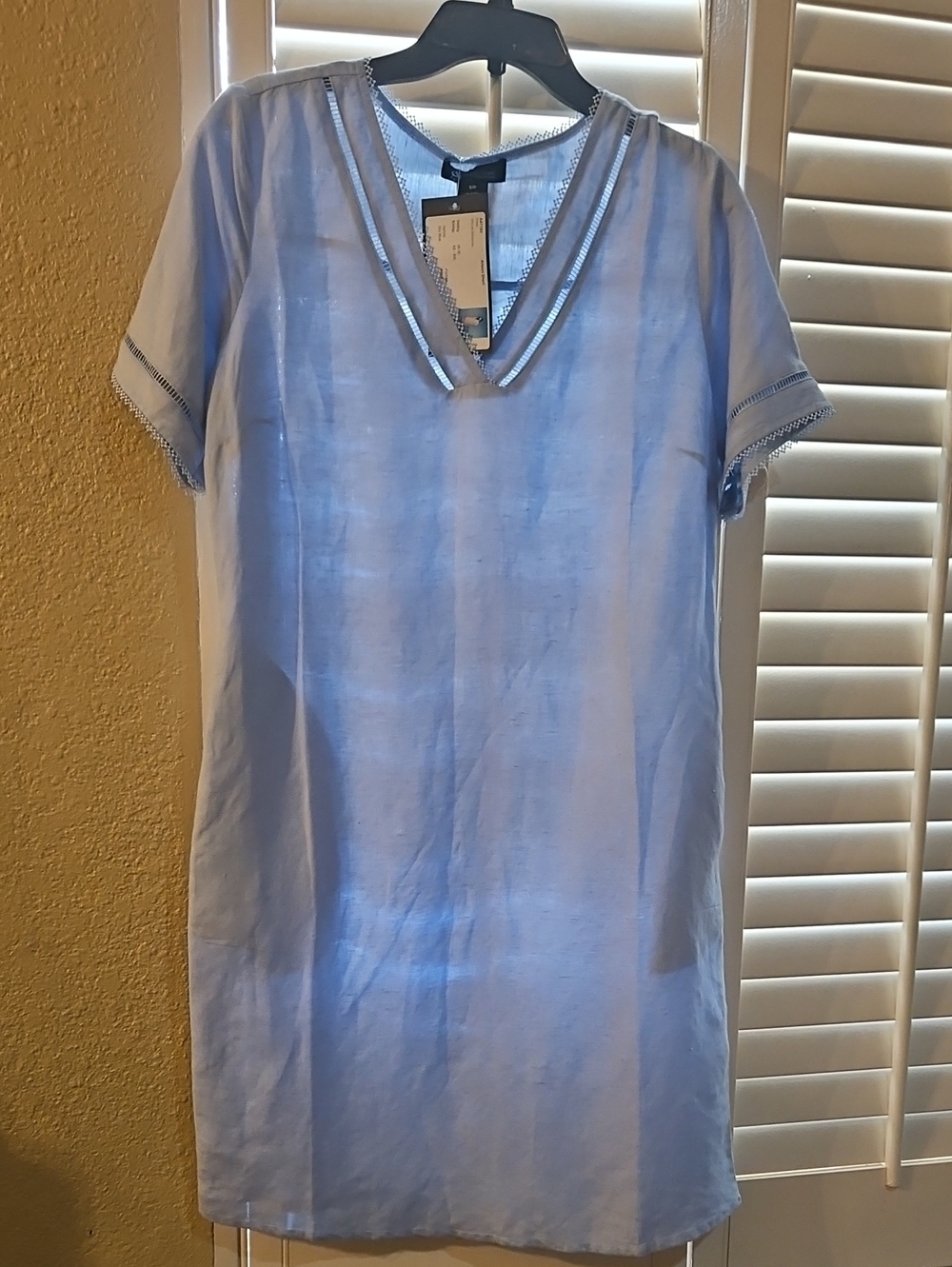 Women's Light Blue V-Neck Short Sleeve Shift Dress